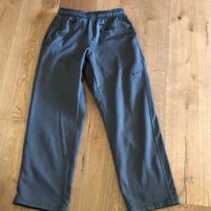 Men’s Nike sweatpants, size Medium